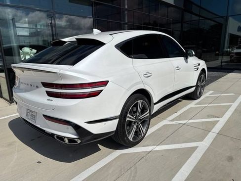 Used 2025 Genesis GV80 3.5T e-SC AWD/4WD image 3