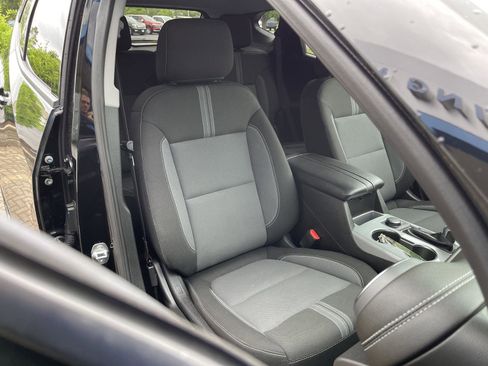 Used 2024 Chevrolet Blazer LT w/ Convenience Package FWD image 33