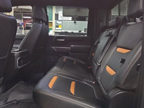 Used 2022 GMC Sierra 3500 AT4 w/ AT4 Preferred Package image 7