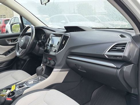 Used 2023 Subaru Forester Premium AWD/4WD image 18