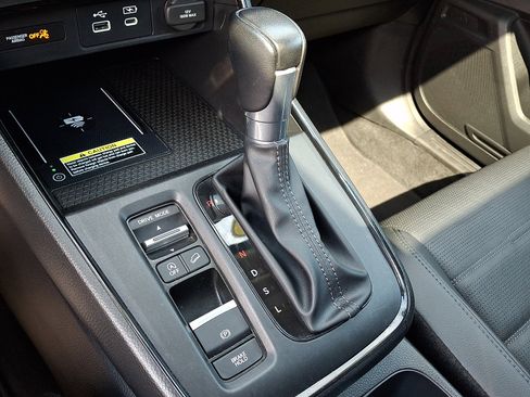 Used 2024 Honda CR-V EX-L image 16