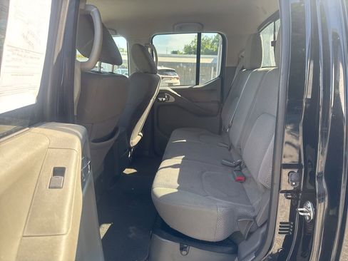 Used 2017 Nissan Frontier SV AWD/4WD image 21
