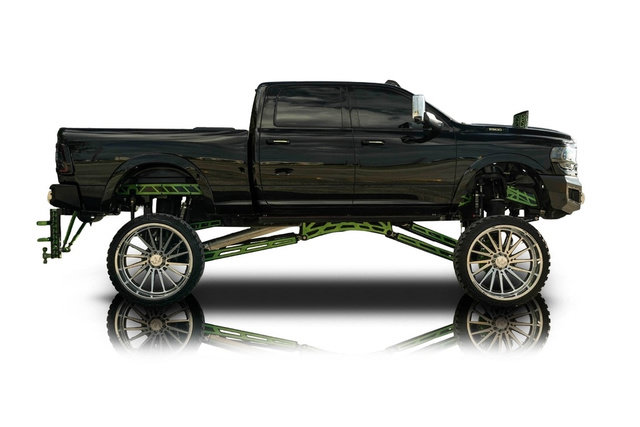 Used 2021 RAM 2500 Laramie AWD/4WD image 2