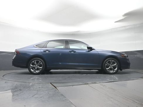 Used 2023 Honda Accord EX-L image 32