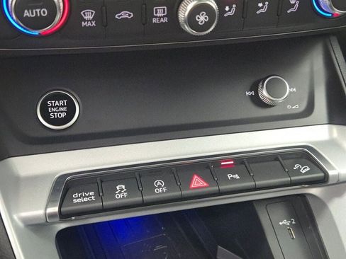 Used 2021 Audi Q3 2.0T Premium Plus w/ Premium Plus Package image 29