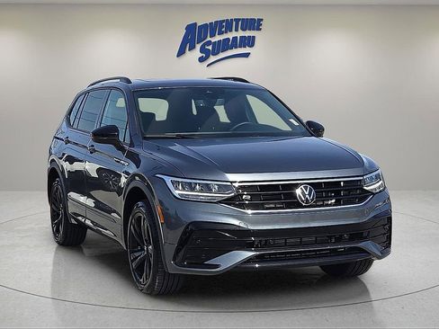 Used 2024 Volkswagen Tiguan SE R-Line image 1