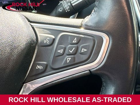 Used 2021 Chevrolet Equinox LT FWD image 11