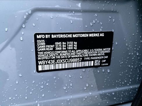 Used 2025 BMW i7 eDrive50 w/ M Sport Package image 36