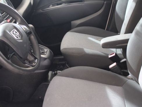 Used 2016 RAM ProMaster City Tradesman image 17