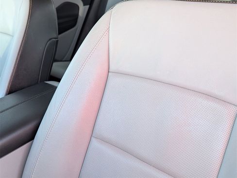 Used 2019 GMC Terrain SLT w/ Preferred Package image 17