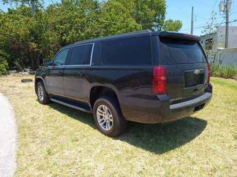 Used 2015 Chevrolet Suburban LT w/ Max Trailering Package image 9