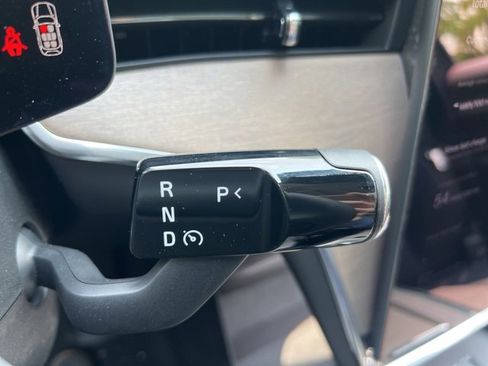 New 2025 Volvo EX90 Ultra image 15