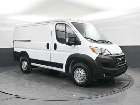 New 2026 RAM ProMaster 1500 w/ Convenience Group image 1