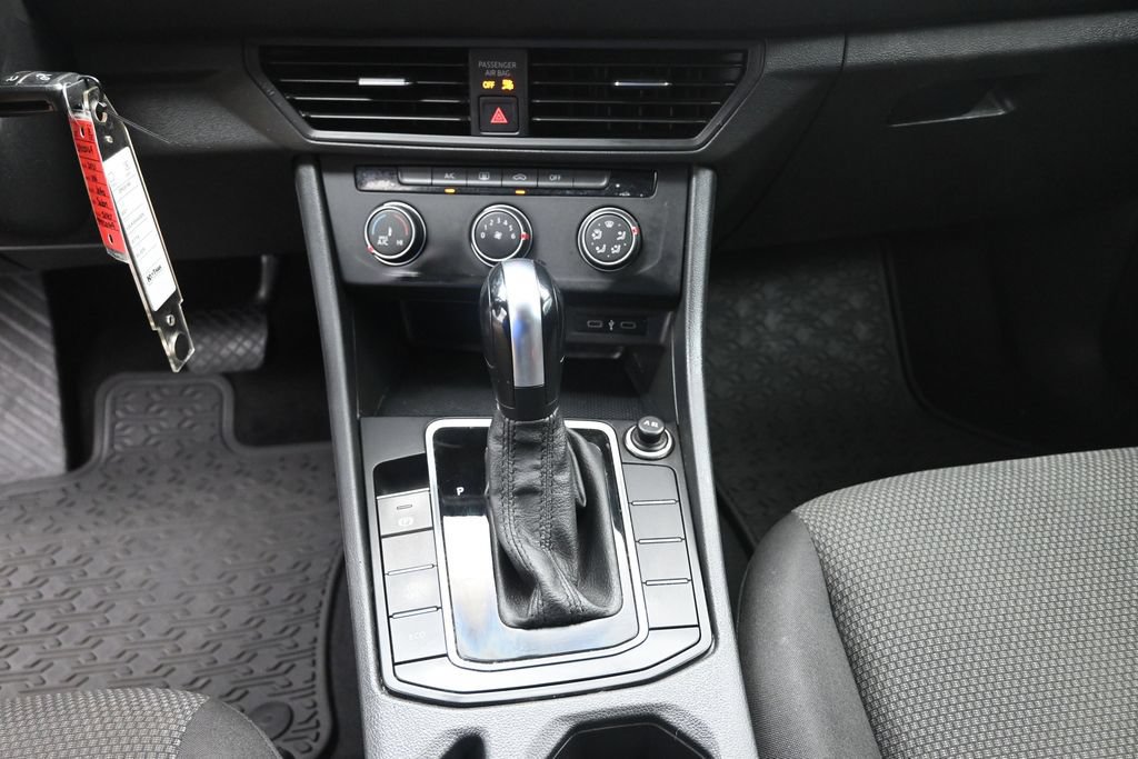 Used 2021 Volkswagen Jetta S w/ Driver Assistance Package FWD image 13