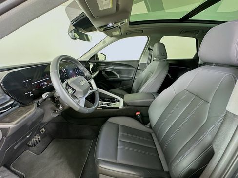 Used 2025 Audi Q5 Premium Plus w/ Premium Plus AWD/4WD image 32