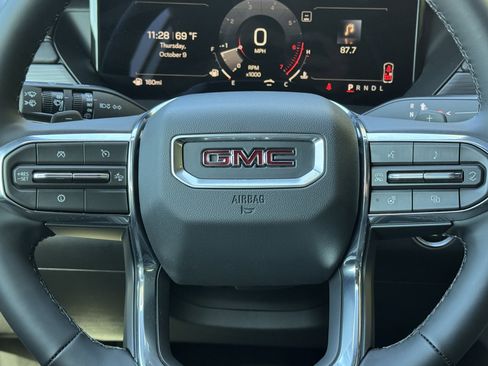 New 2026 GMC Acadia Elevation w/ Black Edition image 37