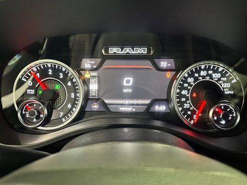 Used 2025 RAM 1500 Laramie image 19