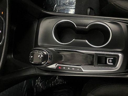 Used 2020 Chevrolet Equinox LT image 20