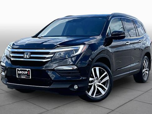 Used 2016 Honda Pilot Touring image 1