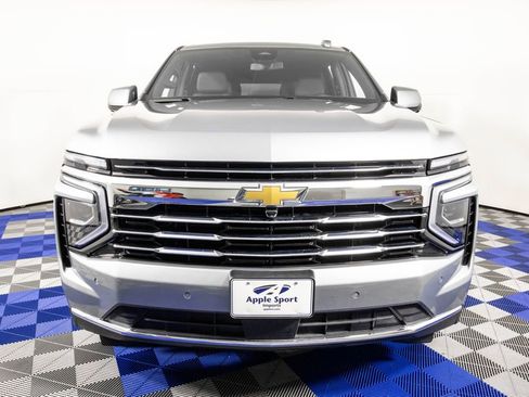 Used 2025 Chevrolet Tahoe LT image 2