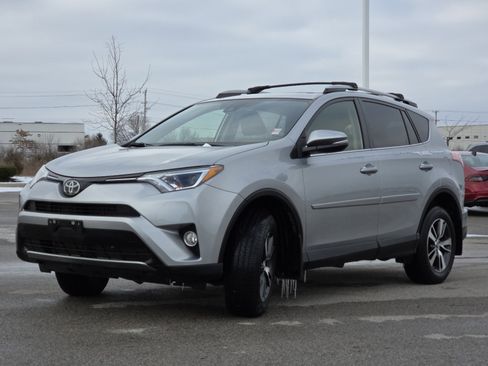 Used 2018 Toyota RAV4 XLE image 13
