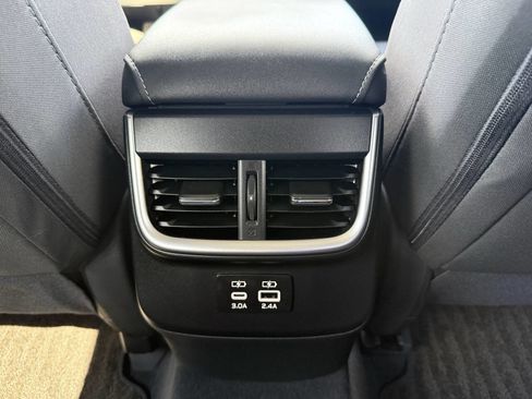 Used 2025 Subaru Outback Premium AWD/4WD image 25