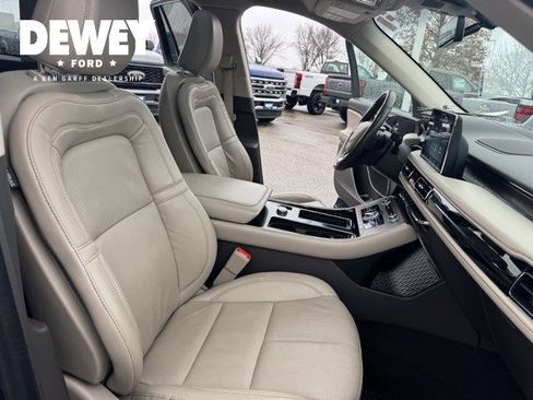 Used 2021 Lincoln Aviator Reserve w/ Equipment Group 201A image 38