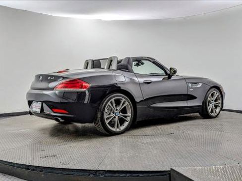 Used 2014 BMW Z4 sDrive35i image 8