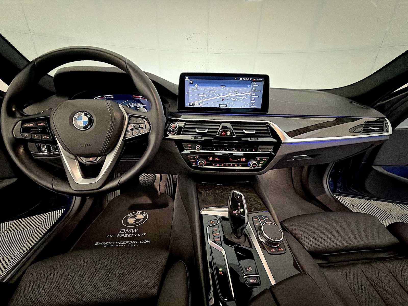 Used 2023 BMW 530i xDrive w/ Convenience Package AWD/4WD image 16