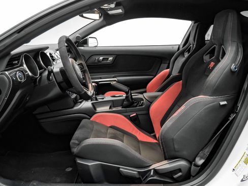 Used 2019 Ford Mustang Shelby GT350R w/ GT350R Equipment Group 920A RWD image 37