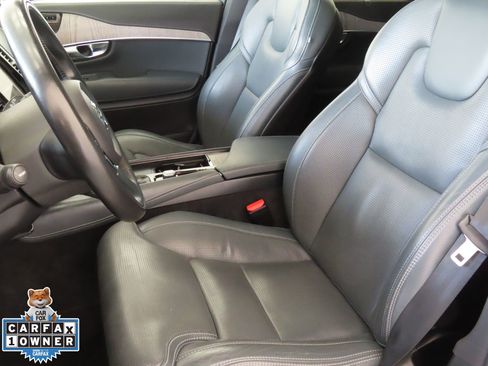 Used 2021 Volvo XC90 T6 Inscription w/ Climate Package image 12