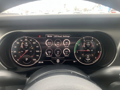 Used 2020 Jeep Gladiator Sport w/ Quick Order Package 24S image 21