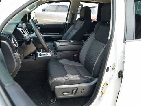 Used 2017 Toyota Tundra SR5 w/ SR5 Upgrade Package RWD image 7
