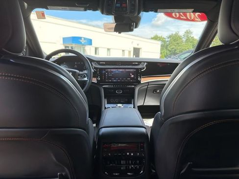 Used 2026 Jeep Grand Cherokee L Summit w/ Advanced Protech Group IV AWD/4WD image 19