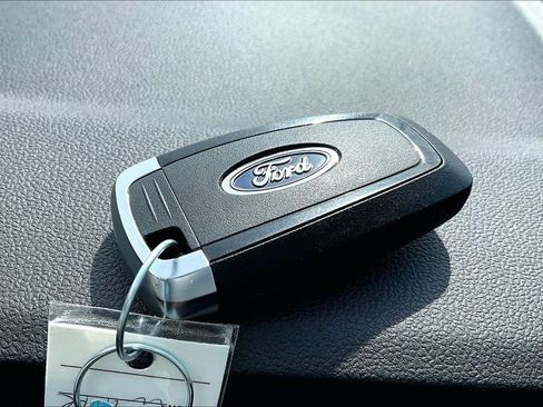 Used 2025 Ford Escape ST-Line w/ Tech Pack #1 FWD image 13