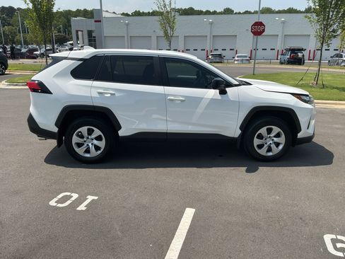 Used 2025 Toyota RAV4 LE FWD image 11