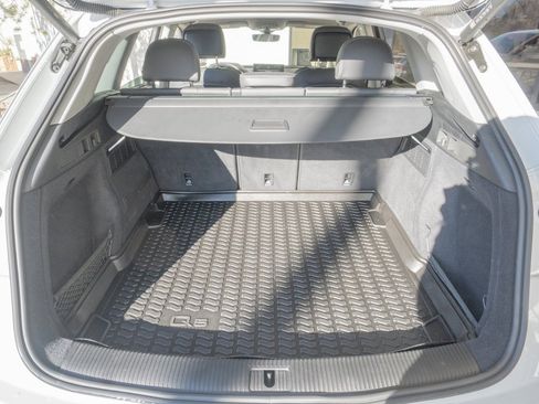 Used 2023 Audi Q5 2.0T Prestige w/ Prestige Package image 20