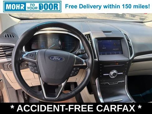 Used 2019 Ford Edge Titanium FWD image 31