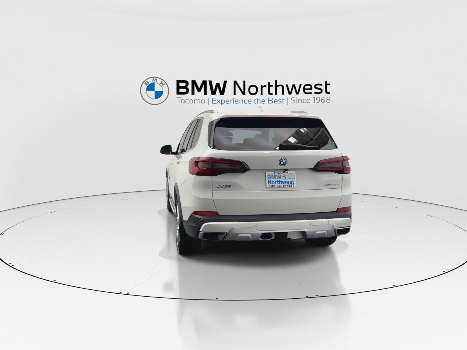 Used 2022 BMW X5 xDrive45e w/ Luxury Seating Package AWD/4WD image 2