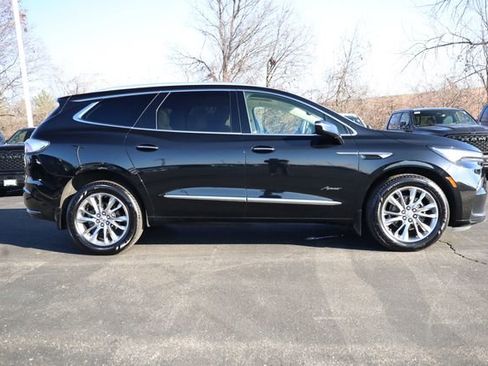 Used 2023 Buick Enclave Avenir w/ Avenir Technology Package image 4