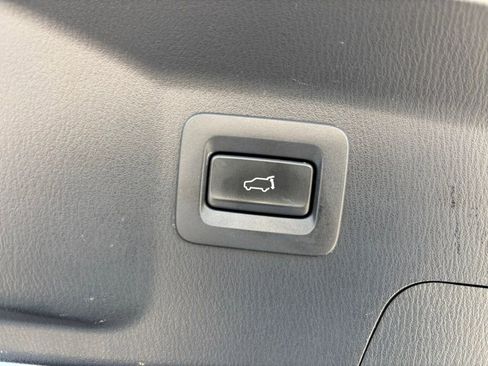 Used 2022 MAZDA CX-9 Signature image 34