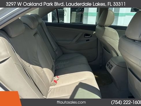 Used 2009 Toyota Camry Hybrid image 39