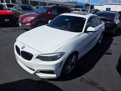 Used 2017 BMW 230i xDrive Coupe image 1
