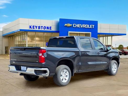 Used 2023 Chevrolet Silverado 1500 LT w/ Protection Package RWD image 7