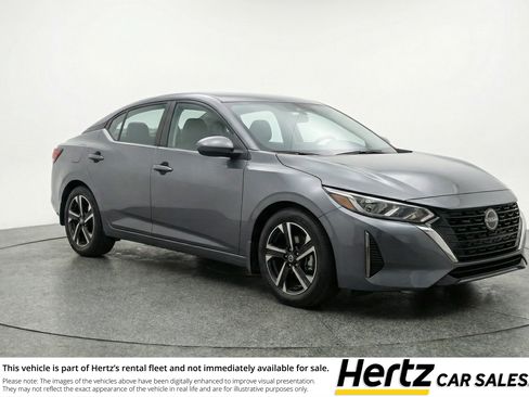 Used 2025 Nissan Sentra SV image 1