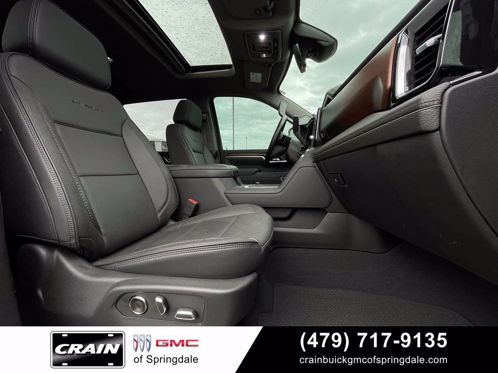 Used 2025 GMC Sierra 2500 Denali w/ Technology Package AWD/4WD image 28