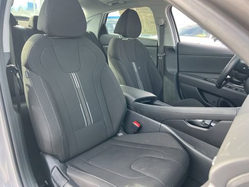 Used 2024 Hyundai Elantra SEL w/ Convenience Package image 27