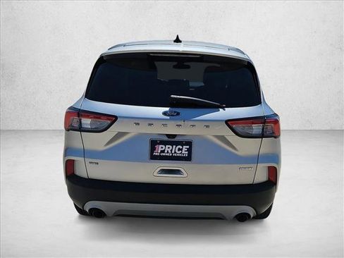 Used 2020 Ford Escape SE FWD image 15