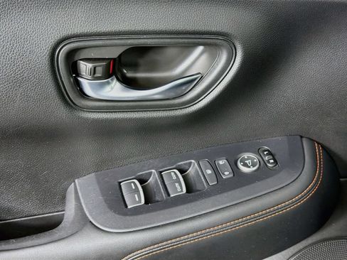 Used 2025 Honda HR-V Sport image 23