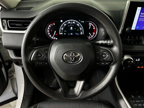 Certified 2025 Toyota RAV4 XLE w/ Convenience Package image 15